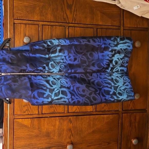 MICHEAL Kors dress with pockets. Size 6 - Picture 5 of 9